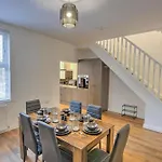 Stunning Brand New Home In St George